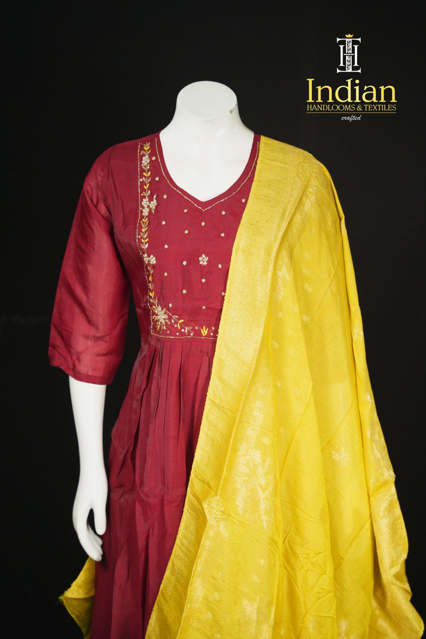 D Roman Silk Sets - Maroon